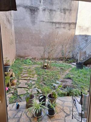 Immeuble - 150 m² - 6 pièces