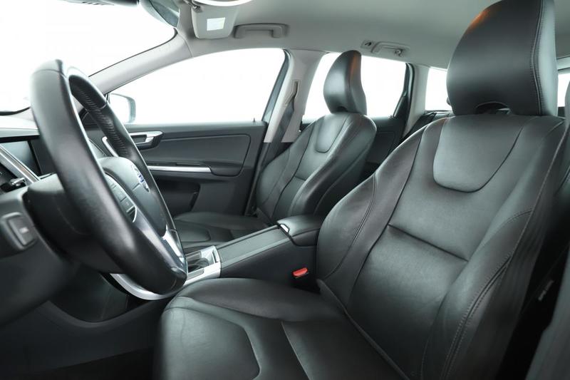 Volvo Xc60 2.0 D3 Summum Geartronic 8 150 ch