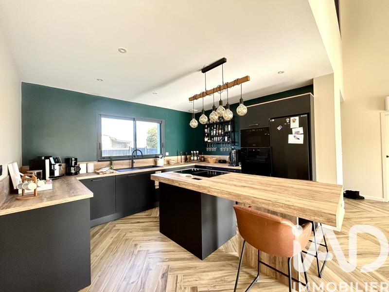 Maison de maîtres - 205 m² - 8 pièces