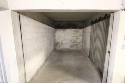 Parking / Garage - 13 m²