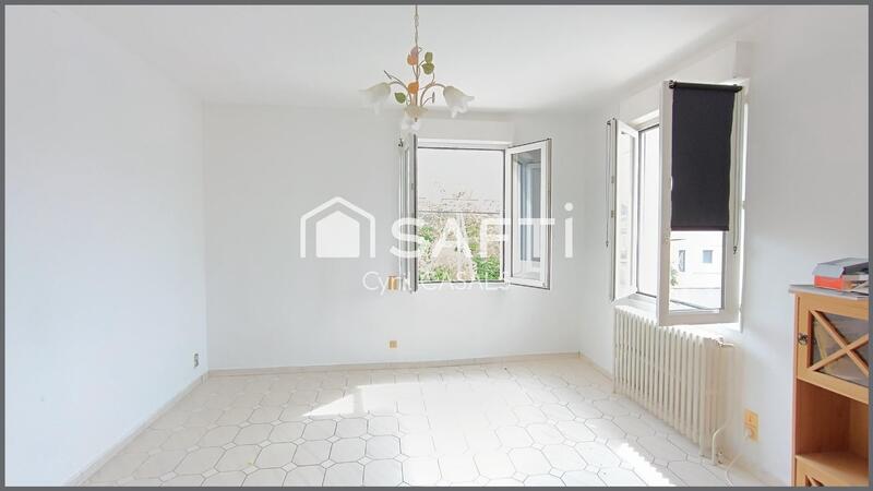 Maison - 138 m² - 8 pièces