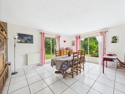 Maison - 145 m² - 6 pièces