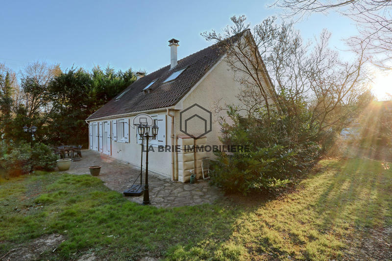 Maison - 193 m² - 7 pièces