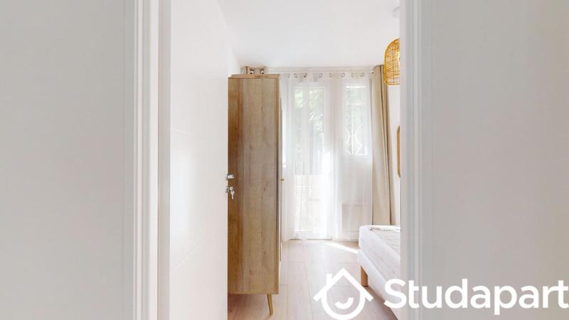 Chambre - 12 m² - 1 pièce