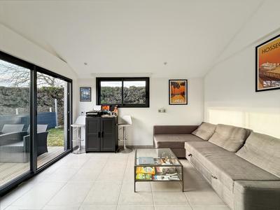 Villa - 250 m² - 8 pièces