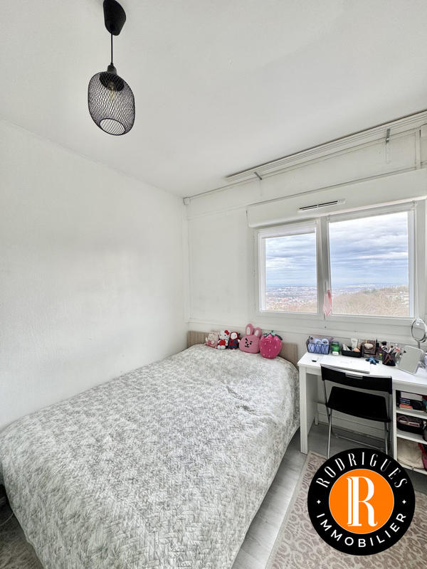 Appartement - 75 m² - 4 pièces