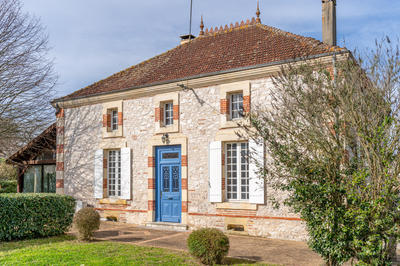 Maison - 166 m² - 5 pièces