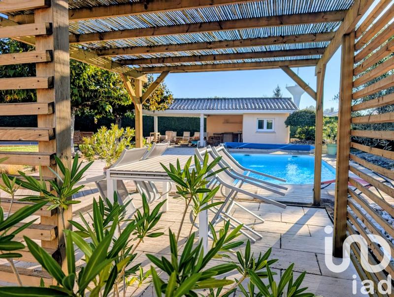 Maison - 140 m² - 5 pièces