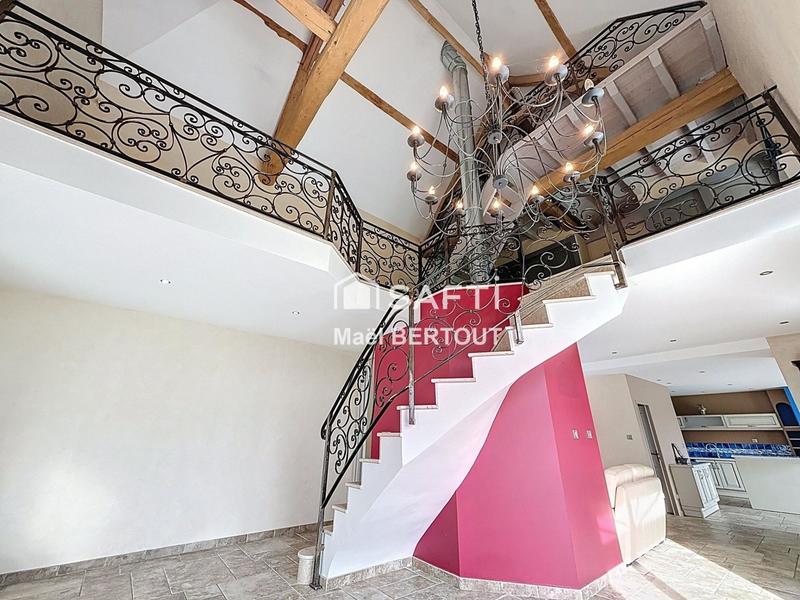 Maison - 150 m² - 3 pièces