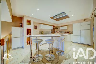 Maison de village - 229 m² - 8 pièces