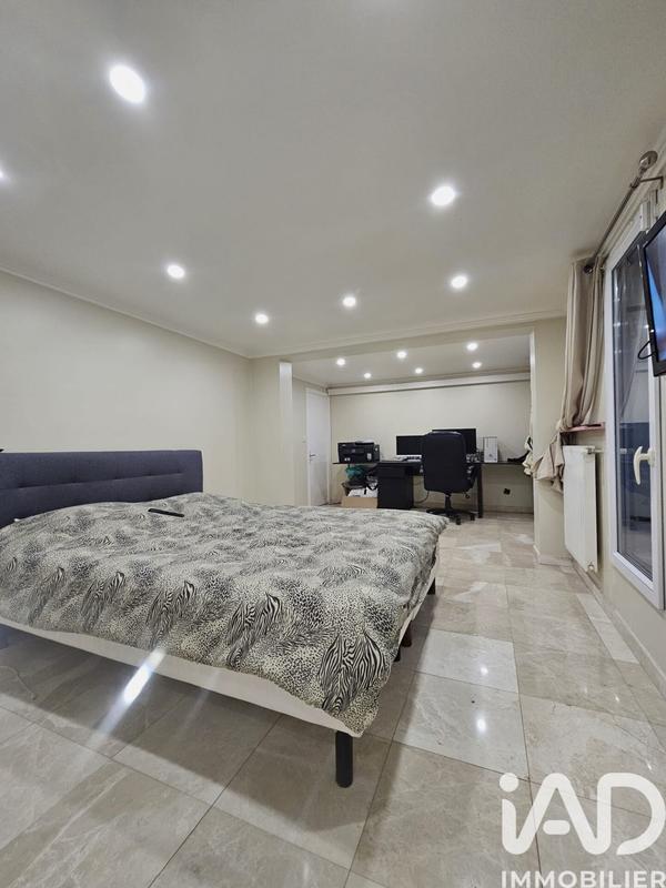 Maison - 167 m² - 7 pièces