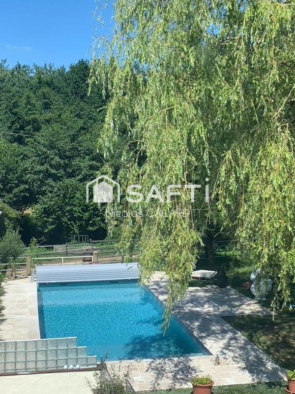 Maison - 164 m² - 8 pièces