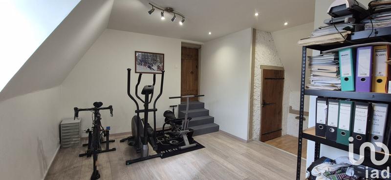 Maison - 222 m² - 6 pièces