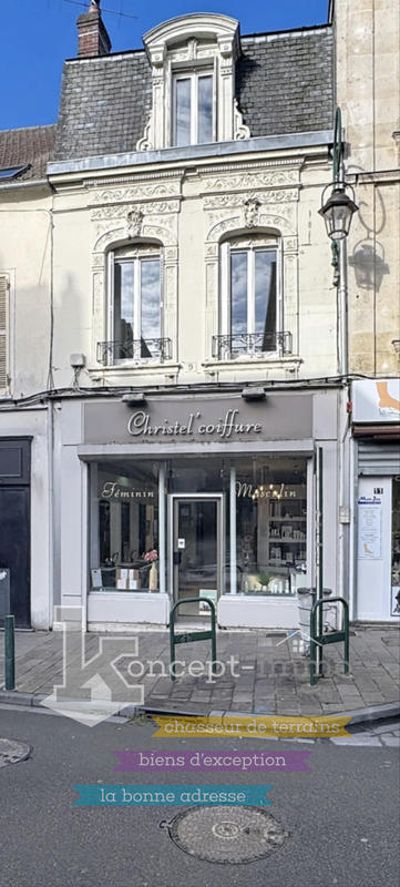 Immeuble - 117 m² - 6 pièces