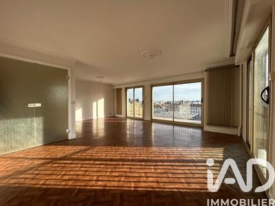 Appartement - 99 m² - 5 pièces