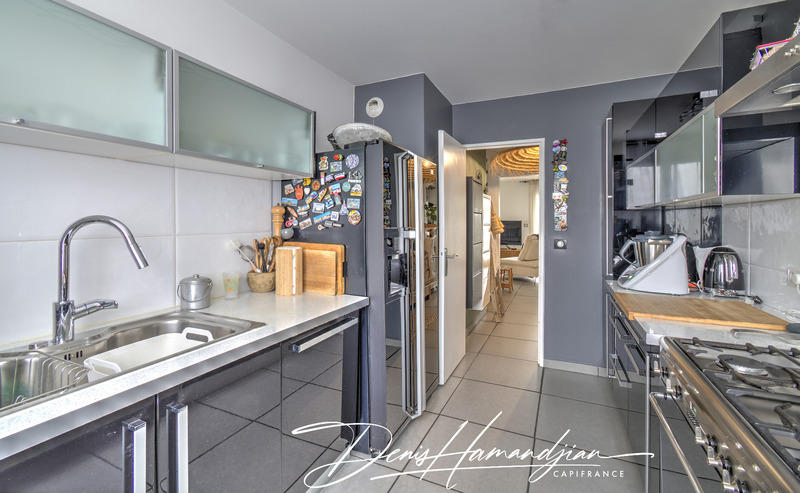 Appartement - 100 m² - 4 pièces