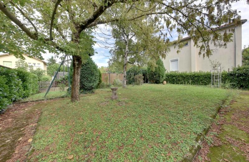 Maison - 180 m² - 10 pièces