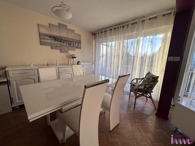 Appartement - 93 m² - 4 pièces