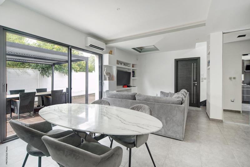 Maison - 111 m² - 5 pièces