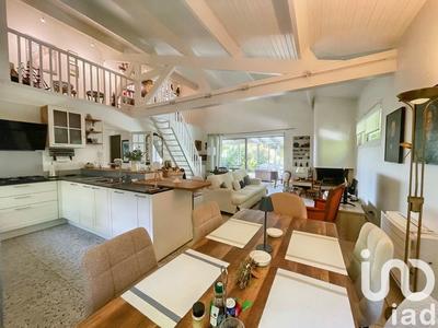 Maison - 197 m² - 6 pièces