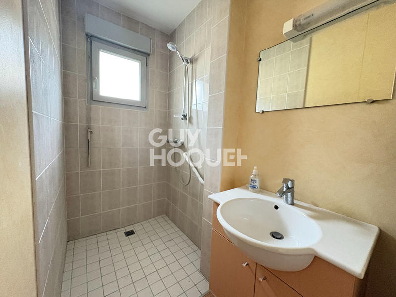 Maison - 176 m² - 8 pièces