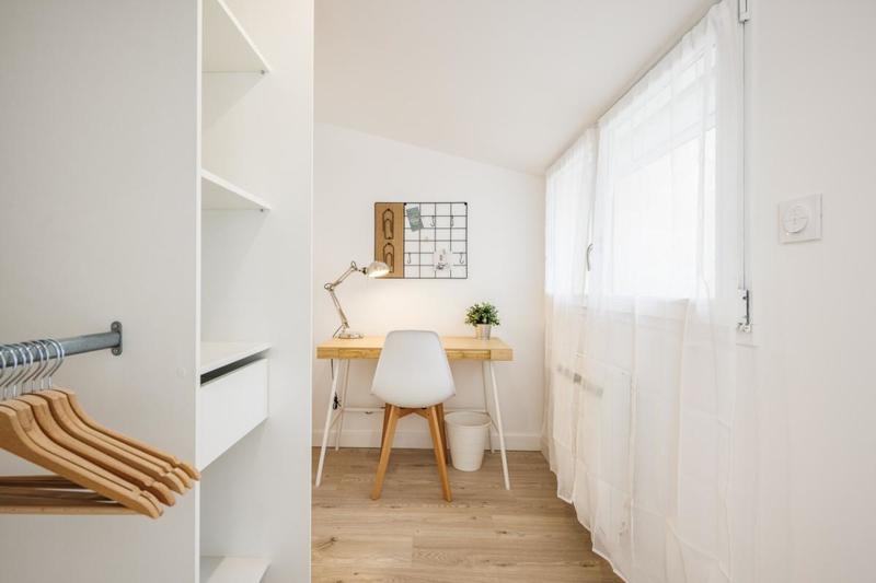 Chambre - 14 m² - 1 pièce