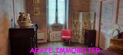 Maison en pierre - 160 m² - 6 pièces