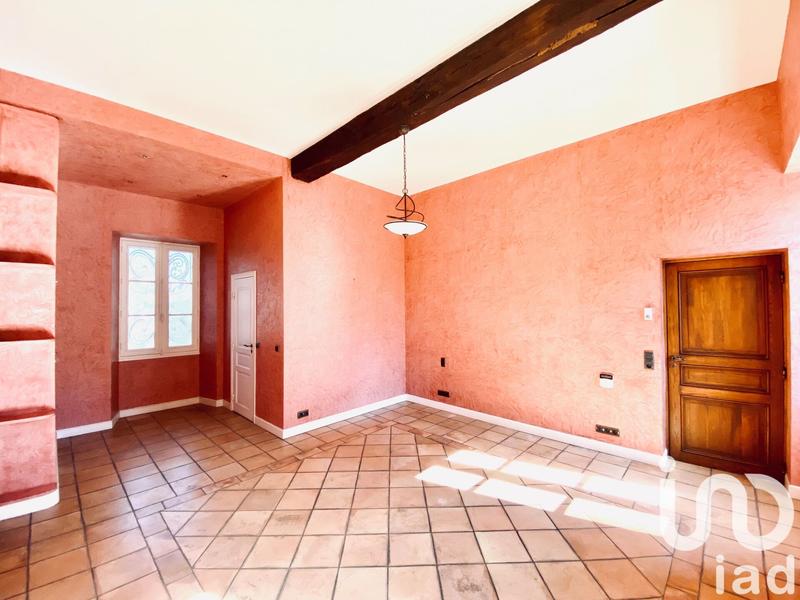 Maison - 360 m² - 9 pièces