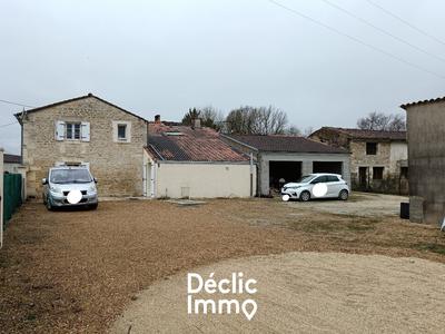 Maison - 122 m² - 4 pièces