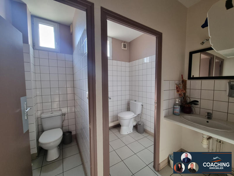 Maison - 437 m² - 10 pièces