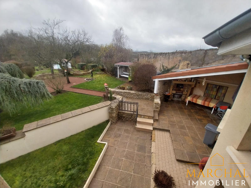 Maison - 207 m² - 7 pièces