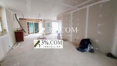 Maison de village - 200 m² - 10 pièces