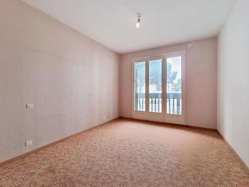 Appartement - 100 m² - 4 pièces