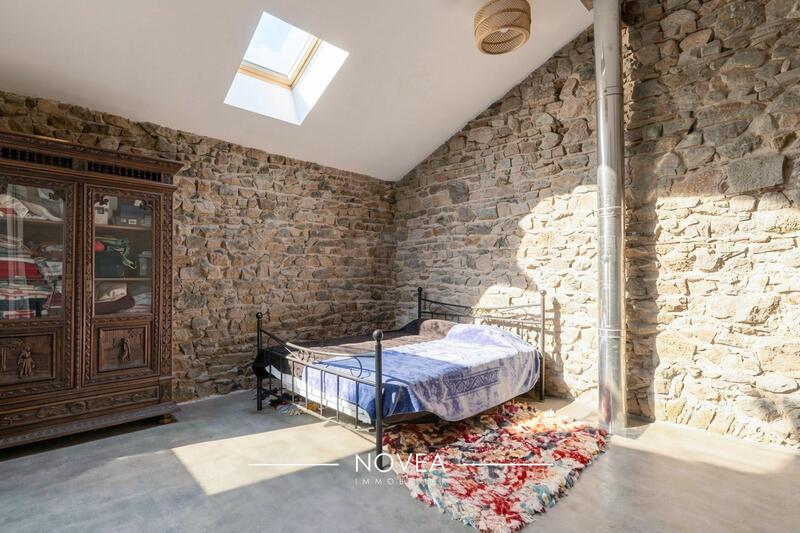 Maison - 222 m² - 6 pièces