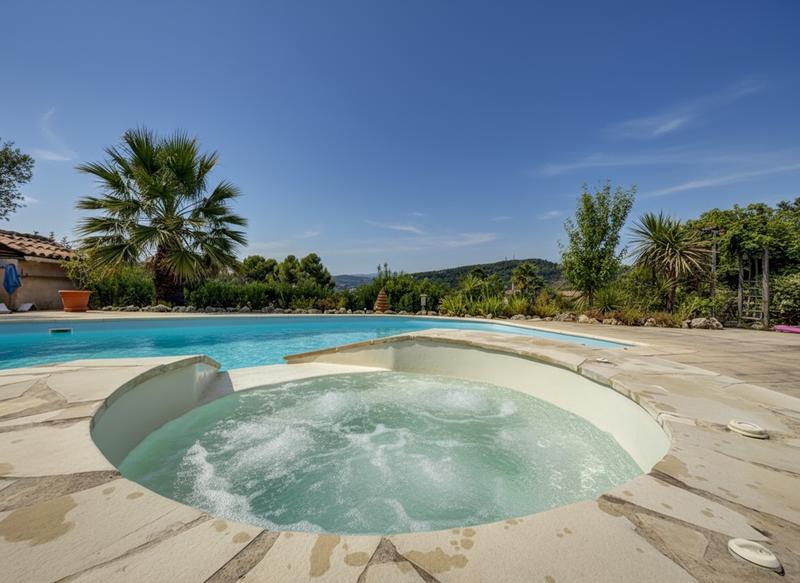 Villa - 144 m² - 6 pièces