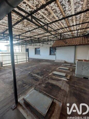 Maison - 381 m² - 15 pièces