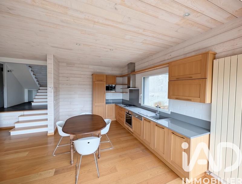 Maison - 150 m² - 7 pièces