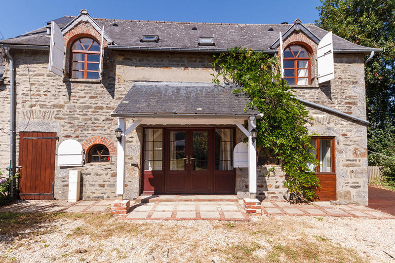 Maison - 104 m² - 5 pièces