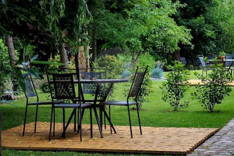 Propriété - 270 m² - 10 pièces