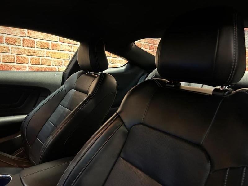 Ford Mustang Fastback 450ch 5.0 / Full Entretien Ford