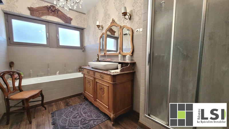 Maison - 140 m² - 6 pièces