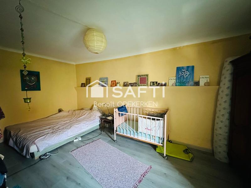 Maison - 300 m² - 8 pièces