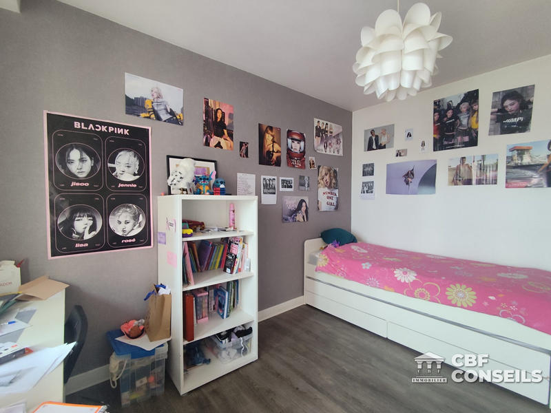 Appartement - 95 m² - 5 pièces