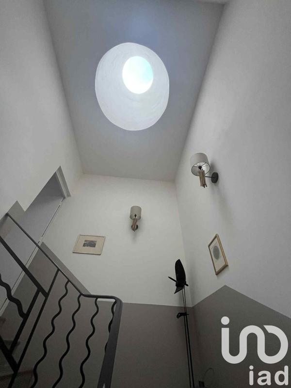 Maison - 217 m² - 8 pièces