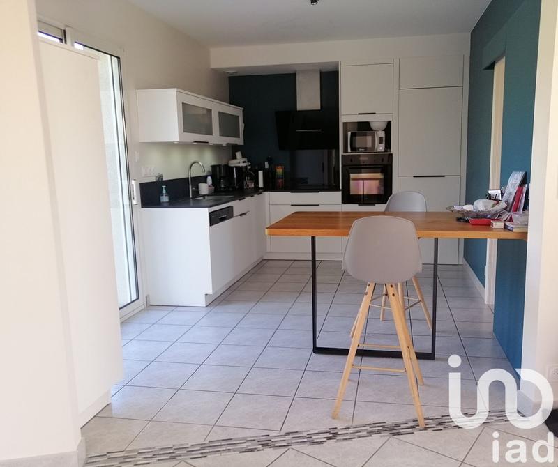 Maison - 143 m² - 9 pièces