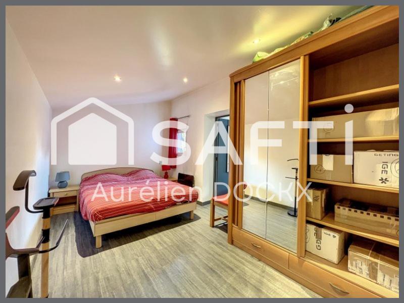 Maison - 177 m² - 7 pièces