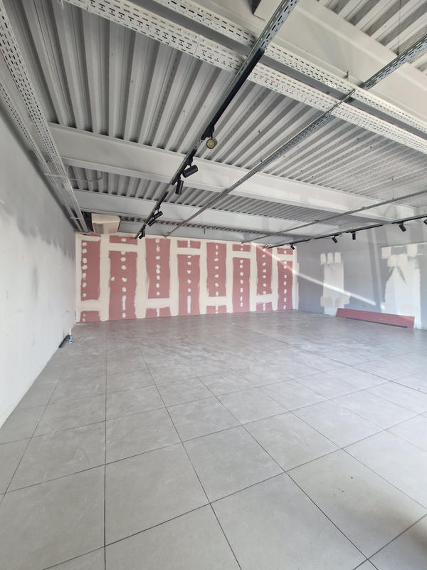 Local commercial - 87 m²