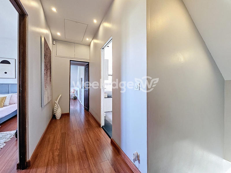 Maison - 165 m² - 7 pièces