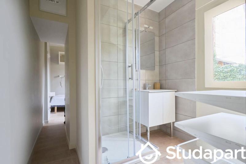 Chambre - 9 m² - 1 pièce