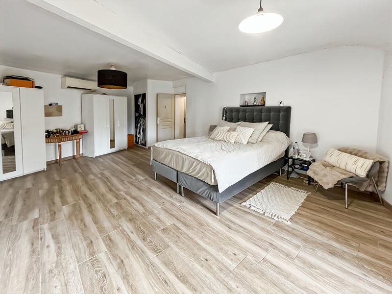 Maison - 152 m² - 6 pièces